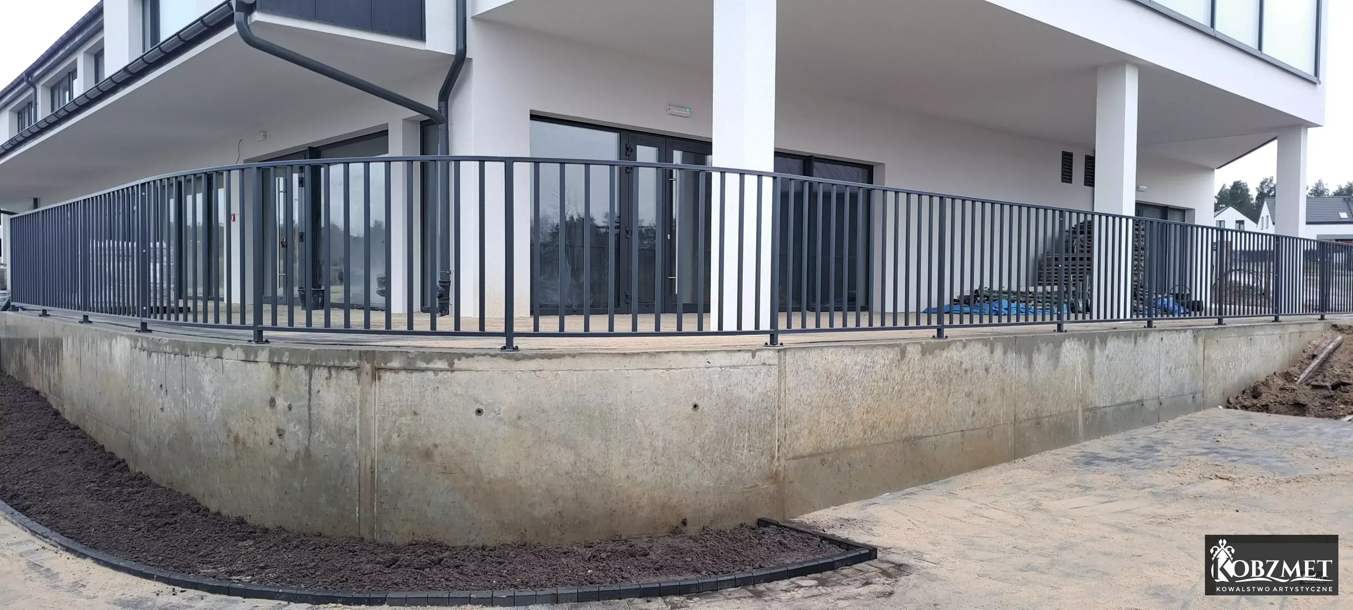 Balustrady zewnętrzne — KOBZMET